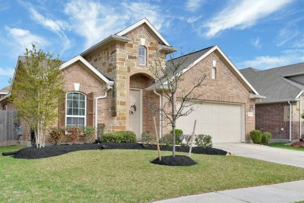 https://LynBockert.NewConstructionHomesForYou.com